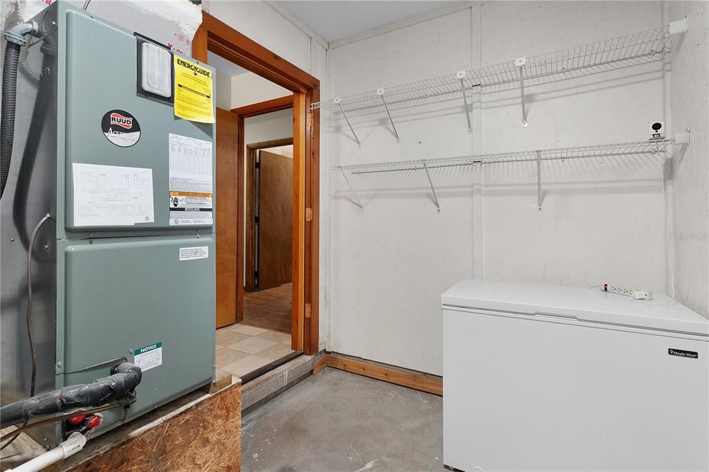 出租: $2,599 (3 贝兹, 2 浴室, 2708 平方英尺)