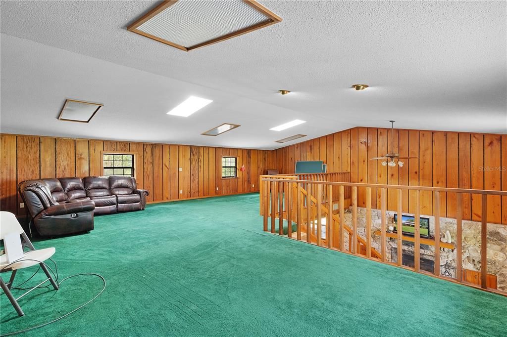 出租: $2,599 (3 贝兹, 2 浴室, 2708 平方英尺)