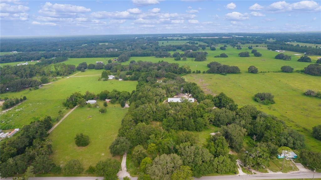 出租: $2,599 (3 贝兹, 2 浴室, 2708 平方英尺)