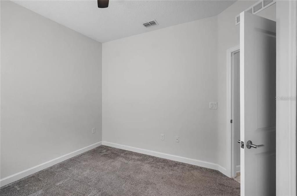 For Rent: $2,700 (4 beds, 3 baths, 2077 Square Feet)