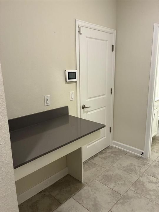 For Rent: $2,700 (4 beds, 3 baths, 2077 Square Feet)