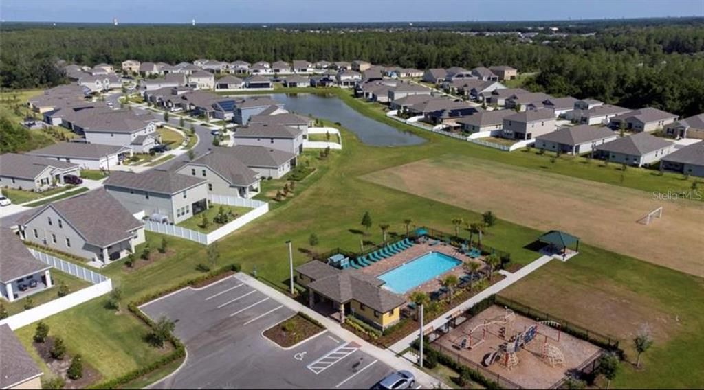 For Rent: $2,700 (4 beds, 3 baths, 2077 Square Feet)