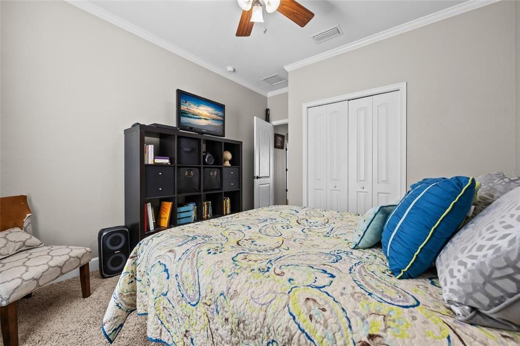 待售: $599,000 (4 贝兹, 2 浴室, 2323 平方英尺)