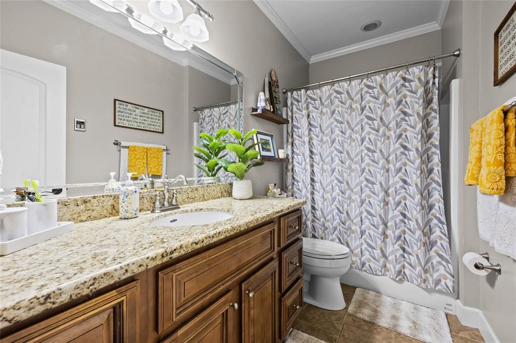 待售: $599,000 (4 贝兹, 2 浴室, 2323 平方英尺)