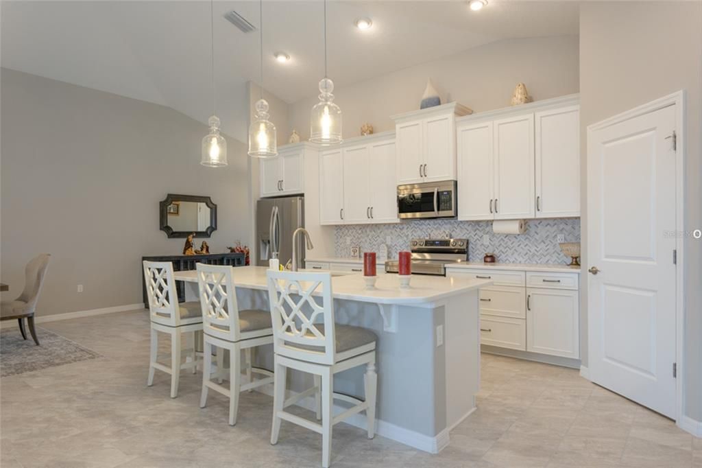 For Sale: $439,900 (3 beds, 2 baths, 1905 Square Feet)