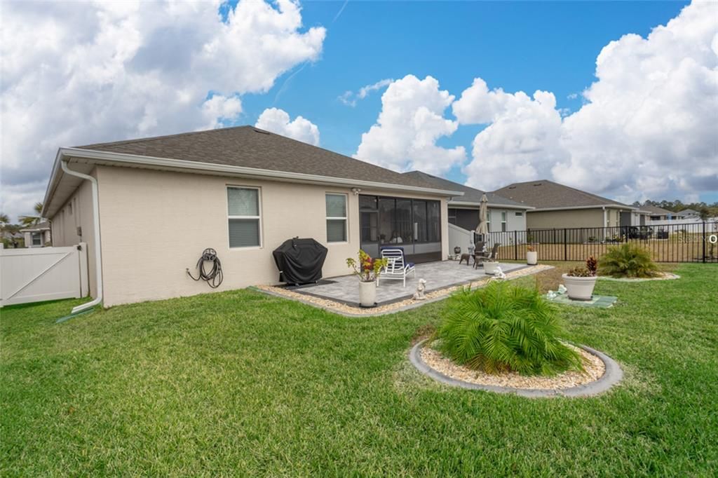 For Sale: $439,900 (3 beds, 2 baths, 1905 Square Feet)