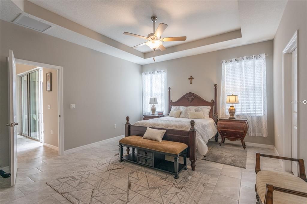 For Sale: $439,900 (3 beds, 2 baths, 1905 Square Feet)