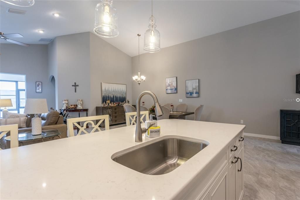 For Sale: $439,900 (3 beds, 2 baths, 1905 Square Feet)