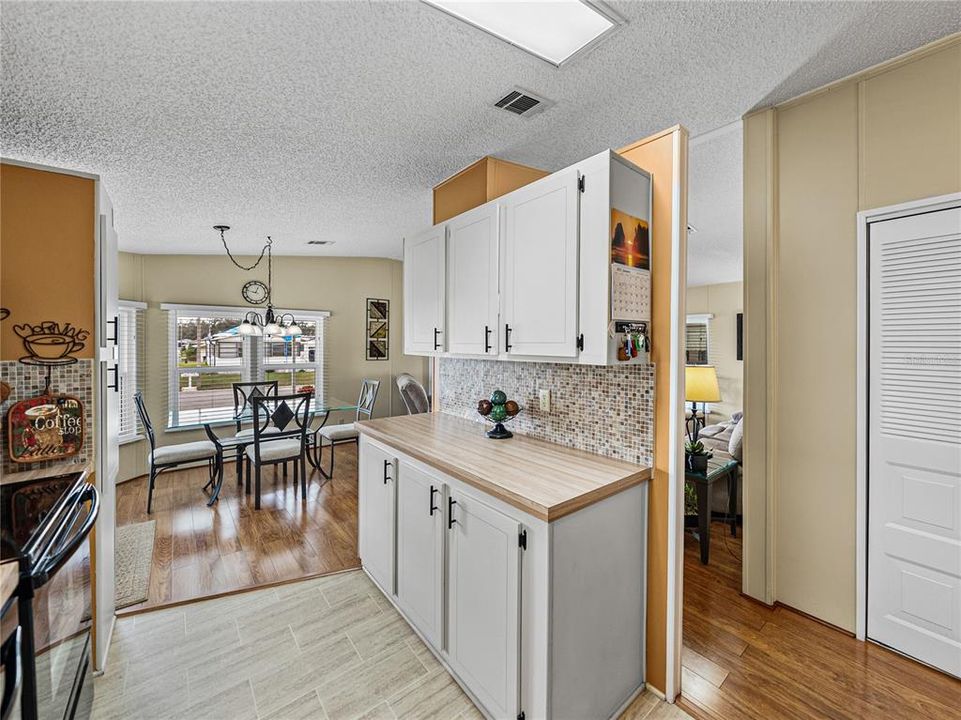 En Venta: $152,500 (2 camas, 2 baños, 864 Pies cuadrados)