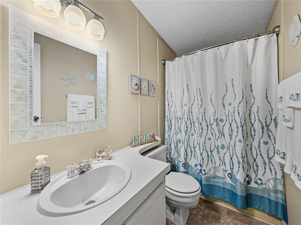 En Venta: $152,500 (2 camas, 2 baños, 864 Pies cuadrados)