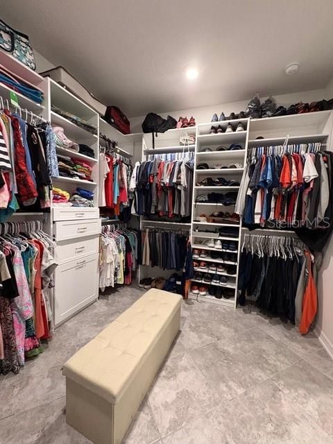 For Sale: $429,919 (2 beds, 2 baths, 2369 Square Feet)