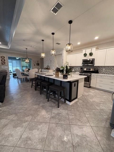 For Sale: $429,919 (2 beds, 2 baths, 2369 Square Feet)