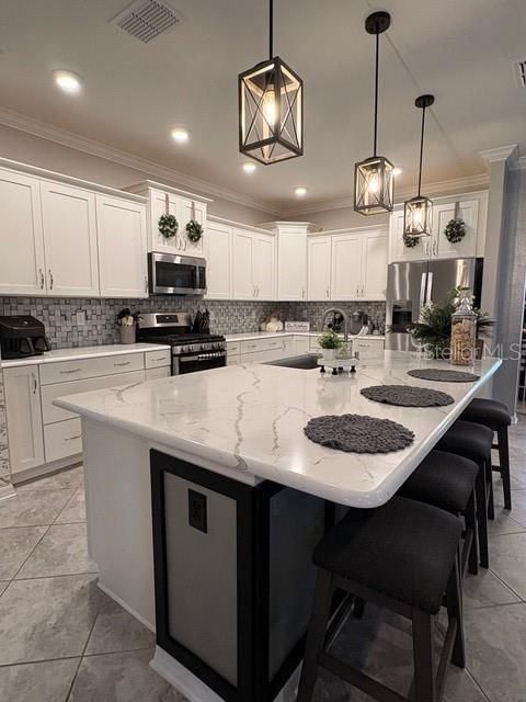 For Sale: $429,919 (2 beds, 2 baths, 2369 Square Feet)