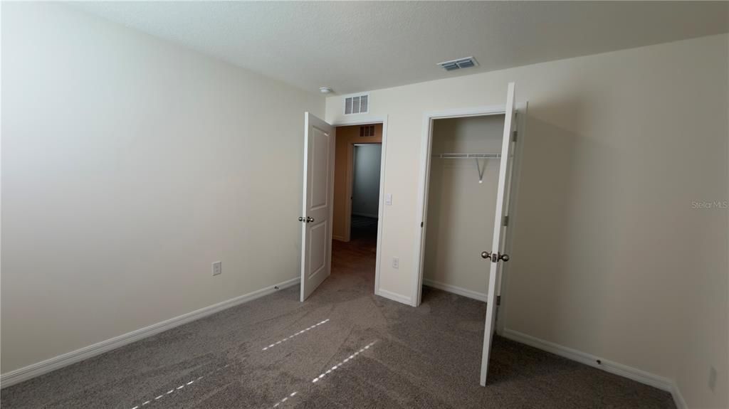 出租: $2,500 (5 贝兹, 3 浴室, 2481 平方英尺)