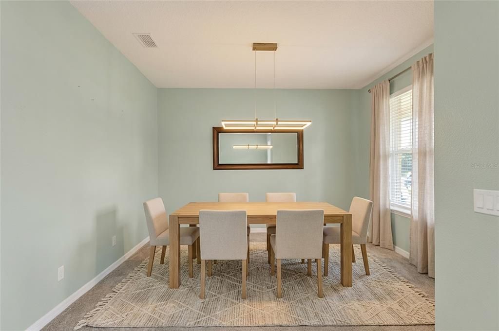 На продажу: $530,000 (5 спален, 3 ванн, 2677 Квадратных фут)