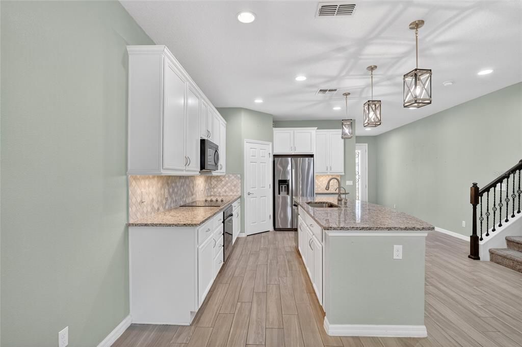 На продажу: $530,000 (5 спален, 3 ванн, 2677 Квадратных фут)