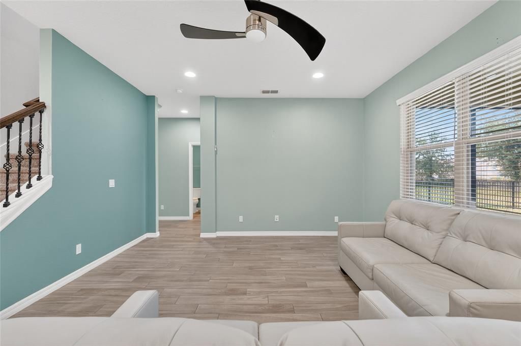 На продажу: $530,000 (5 спален, 3 ванн, 2677 Квадратных фут)