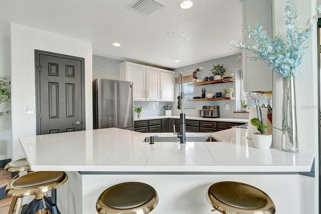 En Venta: $400,000 (3 camas, 2 baños, 1572 Pies cuadrados)