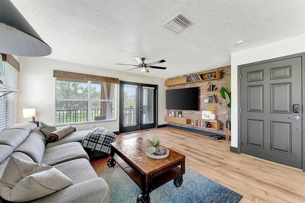 En Venta: $400,000 (3 camas, 2 baños, 1572 Pies cuadrados)