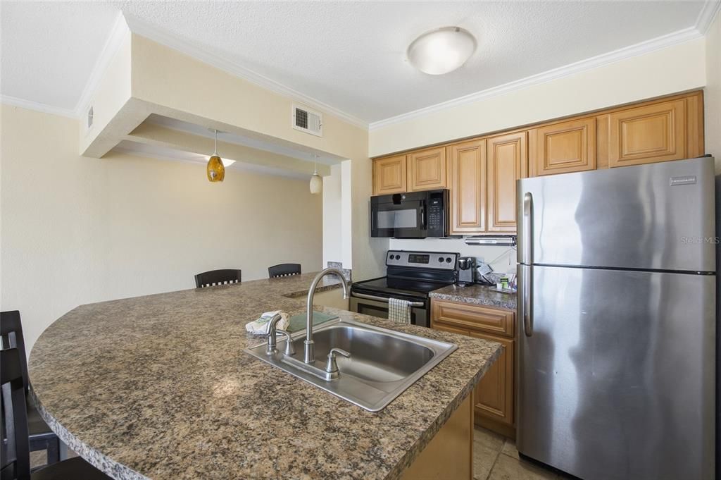 На продажу: $235,000 (1 спален, 1 ванн, 516 Квадратных фут)