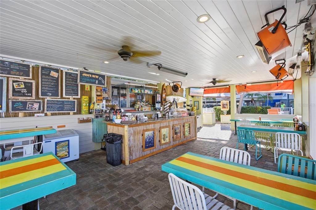 На продажу: $235,000 (1 спален, 1 ванн, 516 Квадратных фут)