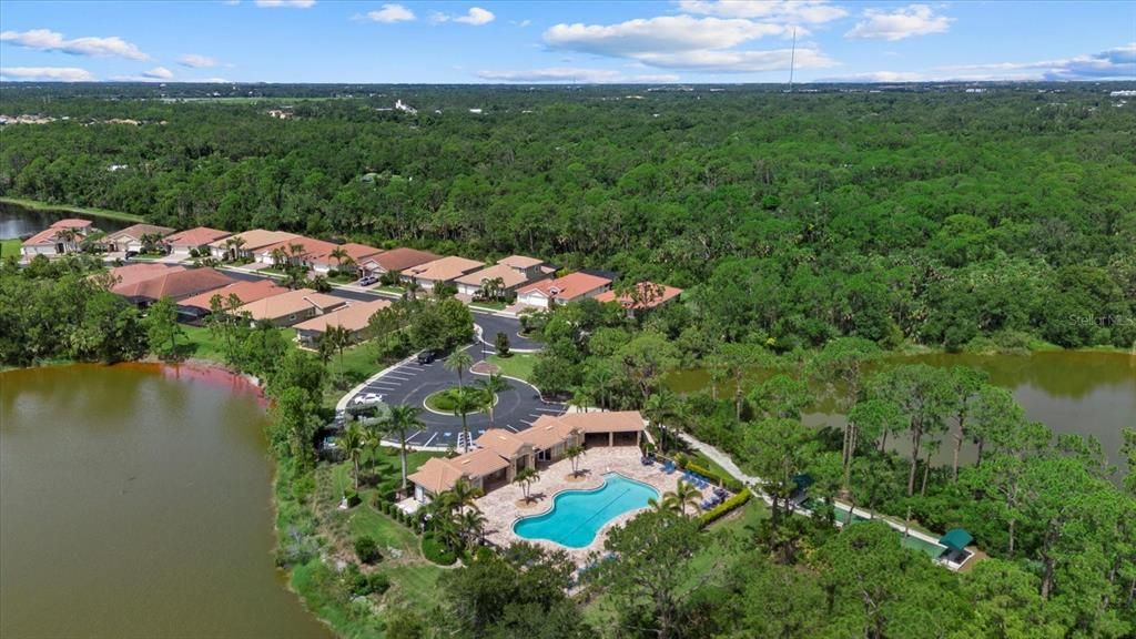 待售: $625,000 (4 贝兹, 3 浴室, 2369 平方英尺)