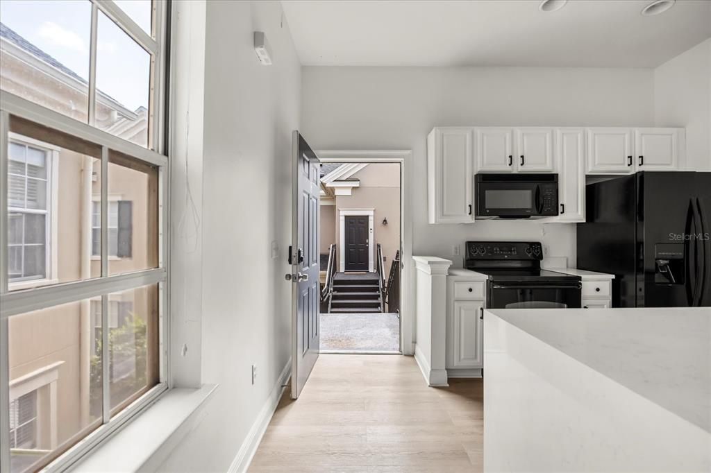 出租: $1,850 (1 贝兹, 1 浴室, 624 平方英尺)