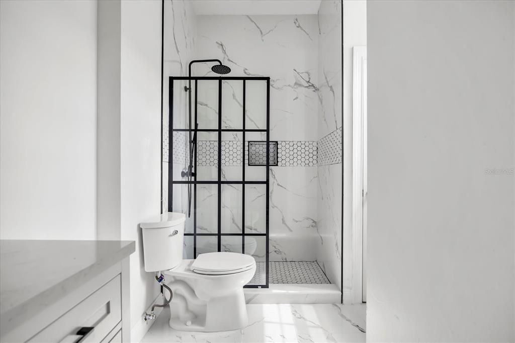 出租: $1,850 (1 贝兹, 1 浴室, 624 平方英尺)