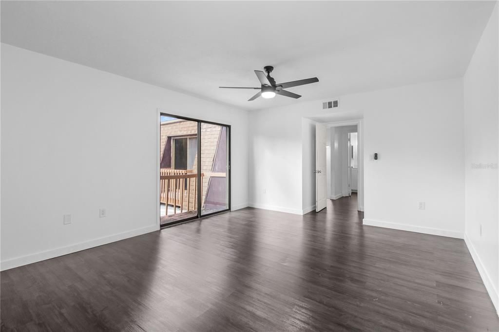 出租: $1,750 (2 贝兹, 2 浴室, 1580 平方英尺)