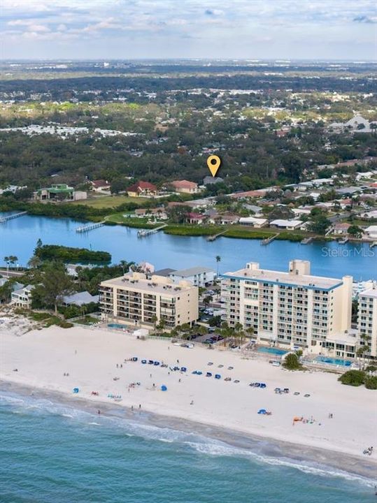 En Venta: $1,199,000 (4 camas, 2 baños, 3096 Pies cuadrados)