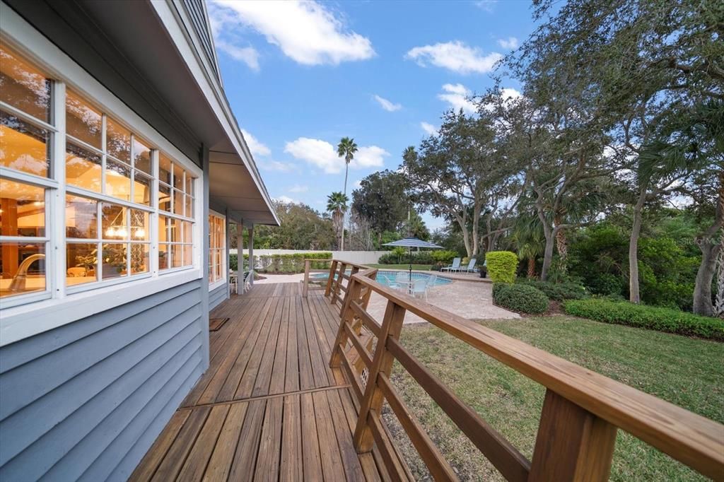 En Venta: $1,199,000 (4 camas, 2 baños, 3096 Pies cuadrados)