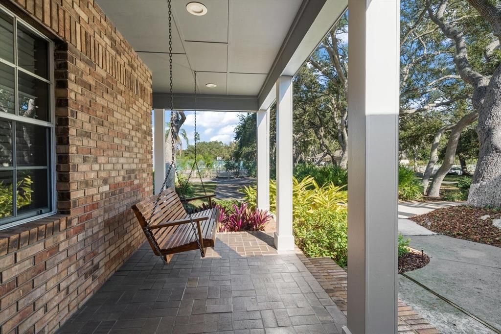 En Venta: $1,199,000 (4 camas, 2 baños, 3096 Pies cuadrados)