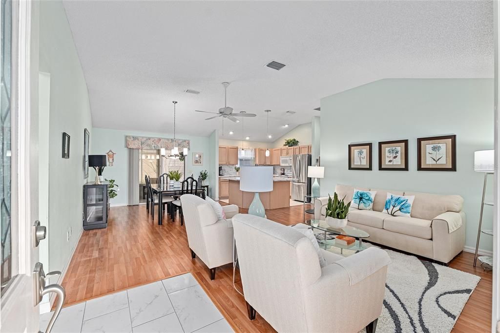 待售: $324,990 (3 贝兹, 2 浴室, 1392 平方英尺)