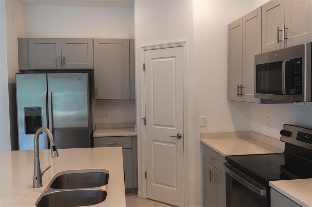 En Venta: $259,900 (3 camas, 2 baños, 1365 Pies cuadrados)