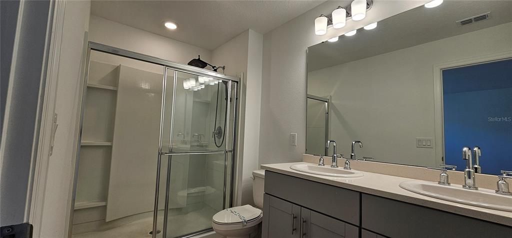 En Venta: $259,900 (3 camas, 2 baños, 1365 Pies cuadrados)