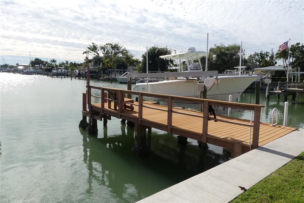 На продажу: $1,200,000 (3 спален, 2 ванн, 1337 Квадратных фут)