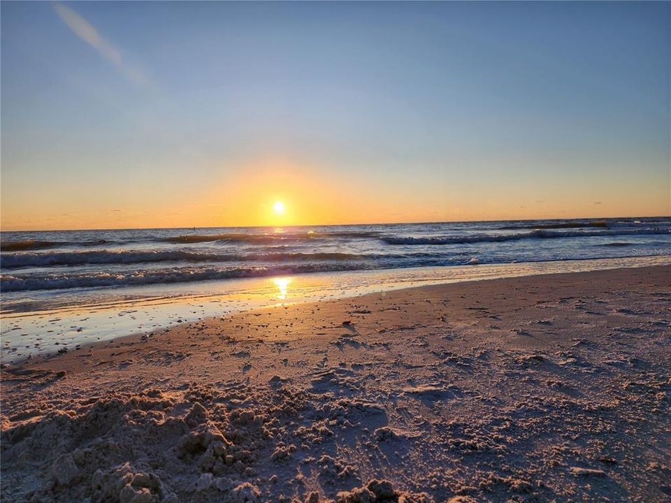 На продажу: $1,200,000 (3 спален, 2 ванн, 1337 Квадратных фут)