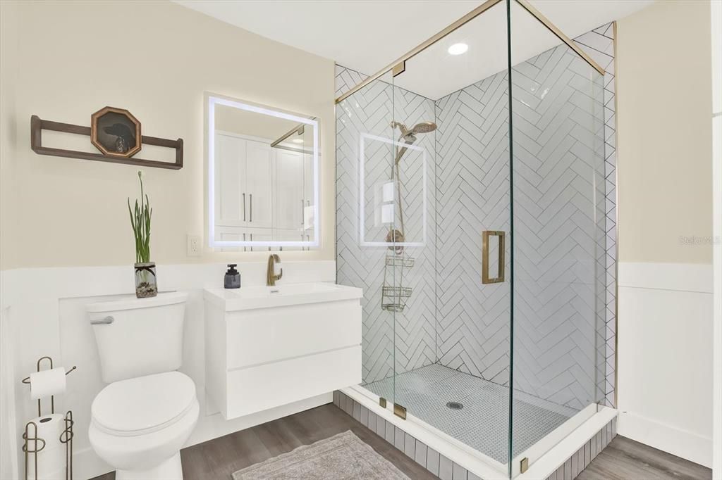 На продажу: $1,200,000 (3 спален, 2 ванн, 1337 Квадратных фут)