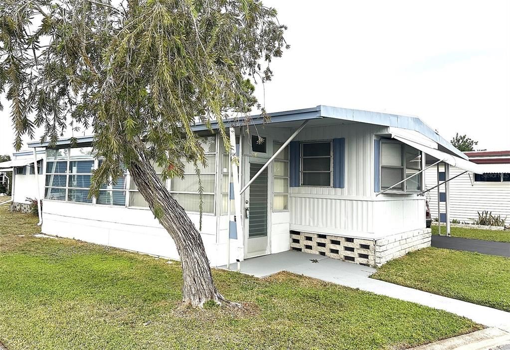 На продажу: $109,500 (2 спален, 2 ванн, 856 Квадратных фут)