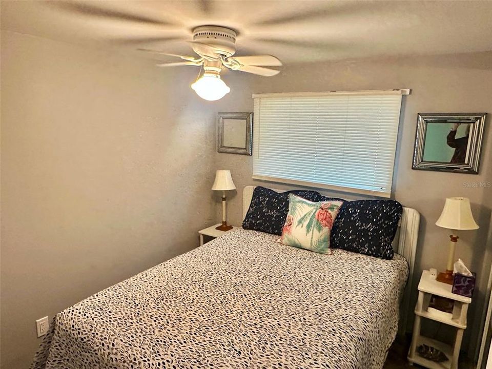 На продажу: $109,500 (2 спален, 2 ванн, 856 Квадратных фут)