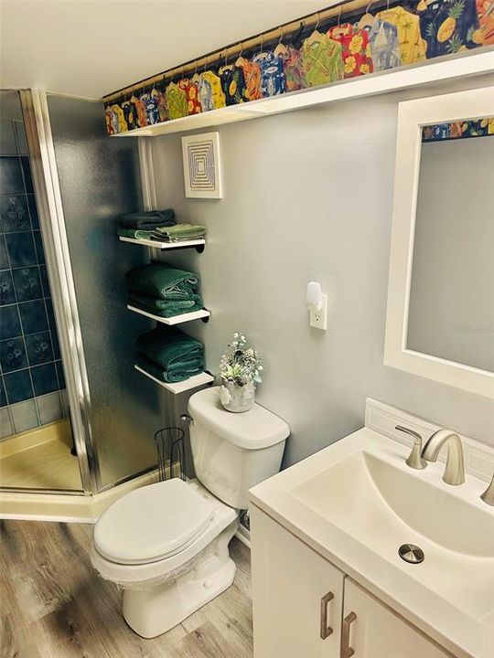 На продажу: $109,500 (2 спален, 2 ванн, 856 Квадратных фут)