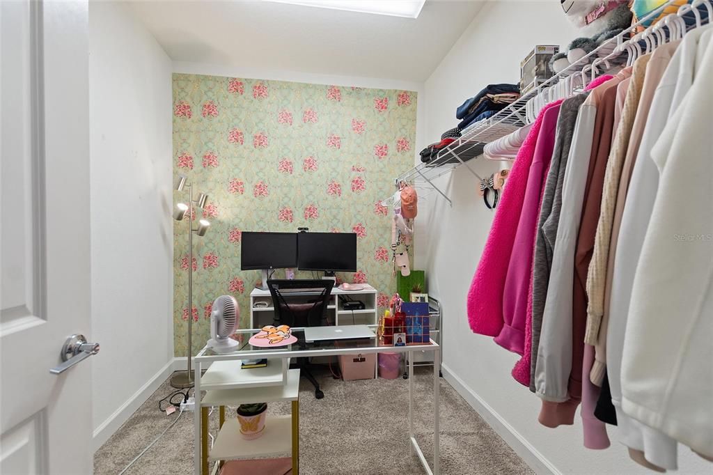 En Venta: $299,000 (3 camas, 2 baños, 1912 Pies cuadrados)