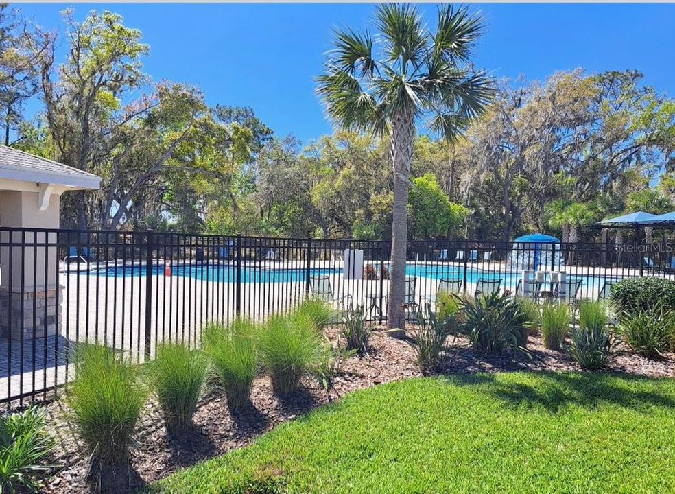 For Rent: $2,000 (3 beds, 2 baths, 1515 Square Feet)