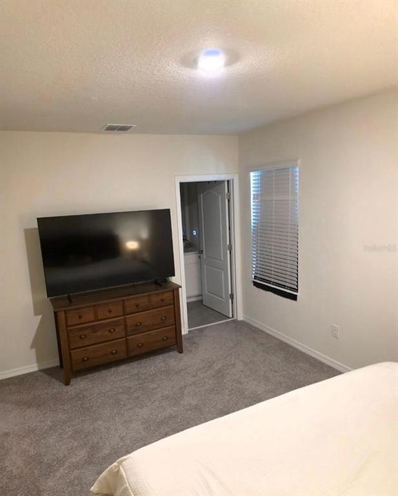 For Rent: $2,000 (3 beds, 2 baths, 1515 Square Feet)