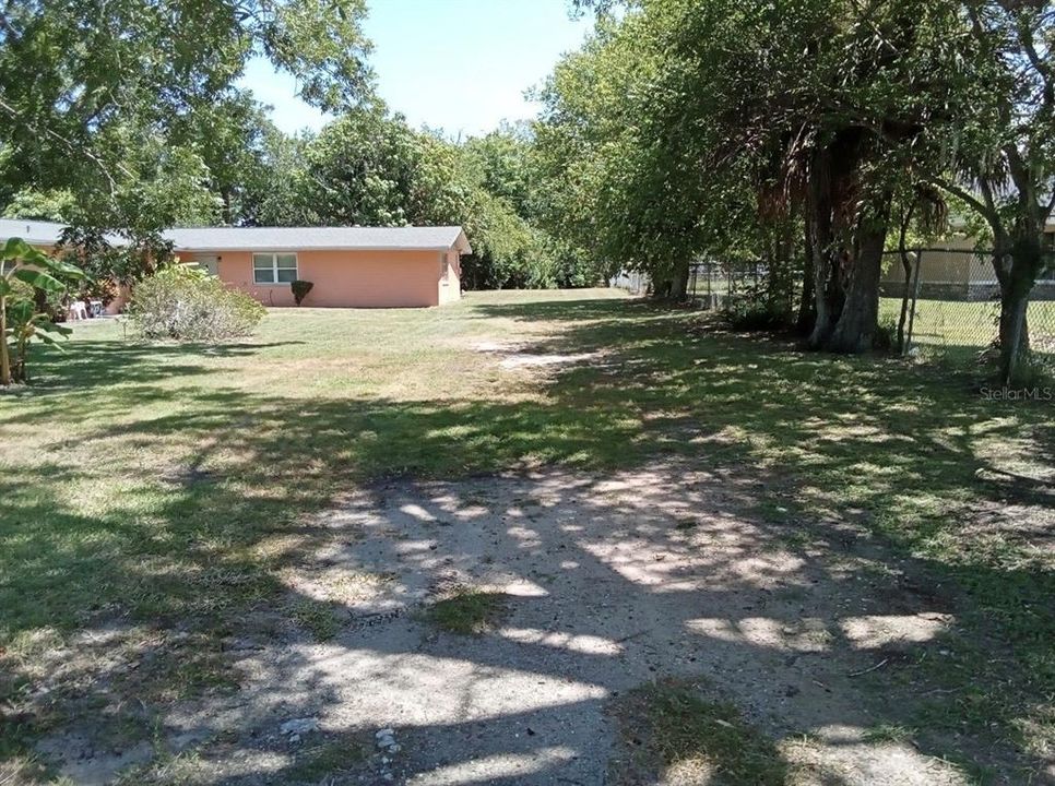 En Venta: $2,000,000 (6 camas, 0 baños, 3325 Pies cuadrados)