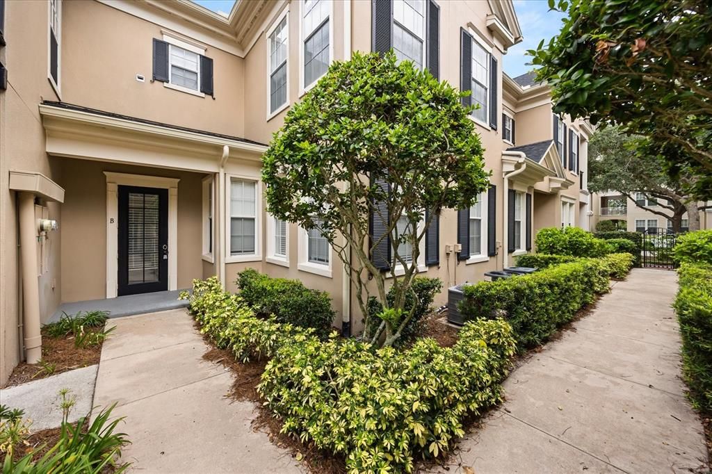 出租: $4,500 (3 贝兹, 2 浴室, 1894 平方英尺)