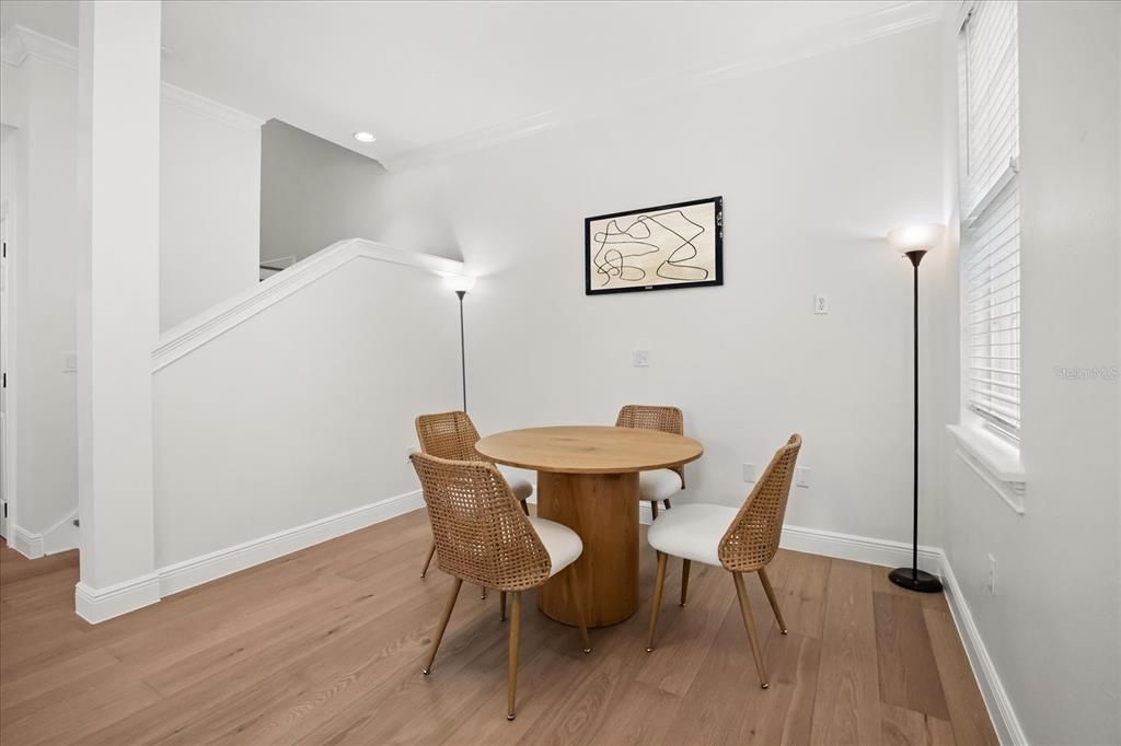 出租: $4,500 (3 贝兹, 2 浴室, 1894 平方英尺)