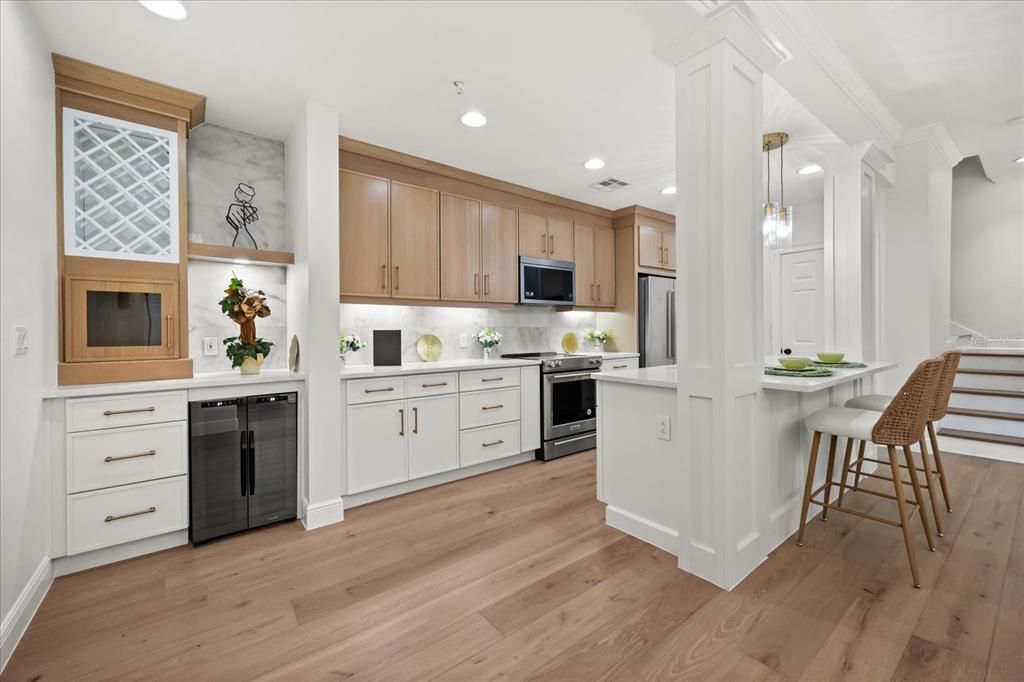 出租: $4,500 (3 贝兹, 2 浴室, 1894 平方英尺)