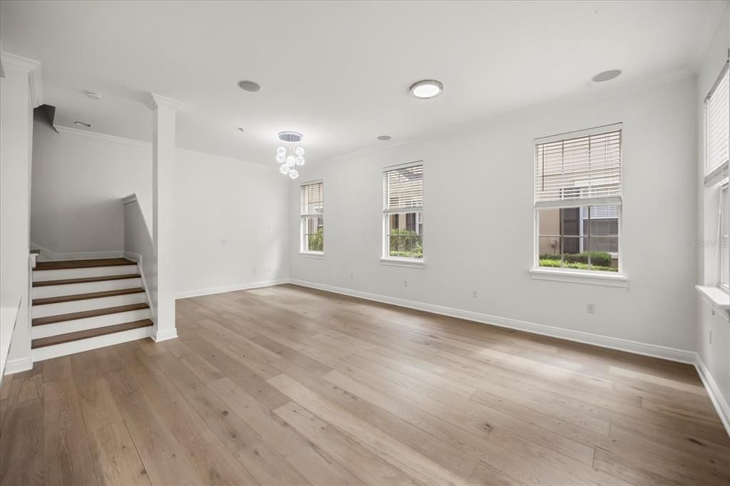 出租: $4,500 (3 贝兹, 2 浴室, 1894 平方英尺)