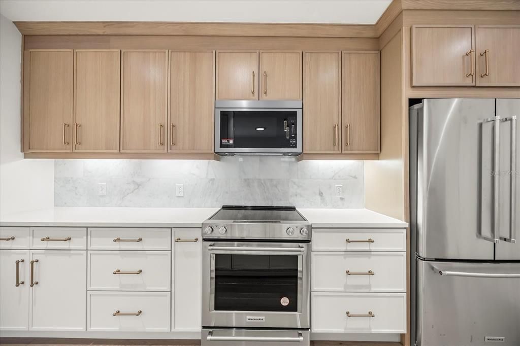 出租: $4,500 (3 贝兹, 2 浴室, 1894 平方英尺)